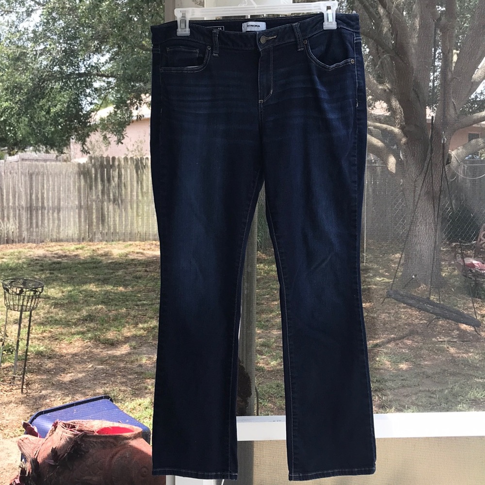 Kohl’s Sonoma slim boot size 16 jeans